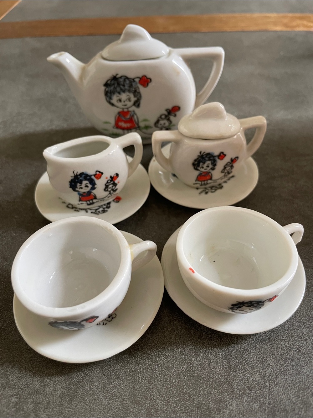 VINTAGE Made in Japan Miniature Porcelain Child’s 9 Piece Tea Set | GUC